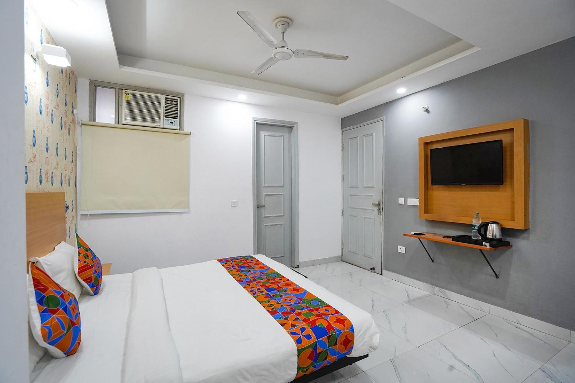 Fabhotel Prime Culture Noida Exterior foto