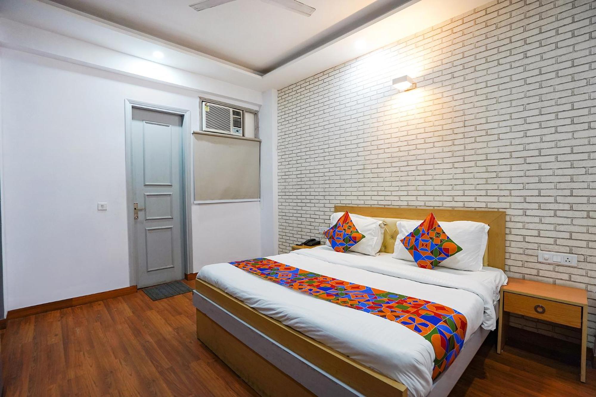 Fabhotel Prime Culture Noida Exterior foto